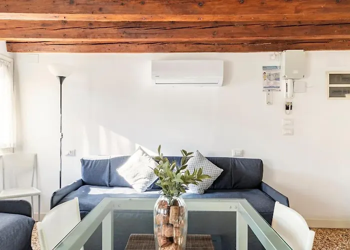 Maison Del Calice-iHOMES